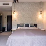 Dobosi Birtokkoezpont Bed & Breakfast