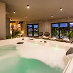 Bed & Breakfast Dobosi Birtokkoezpont 4*
